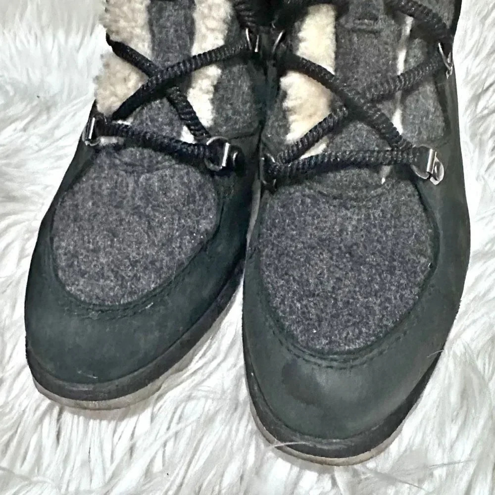 SOREL | Sneakchic Alpine Holiday Boot Black/Dark Stone Shearling | Size 8 - Picture 2 of 8